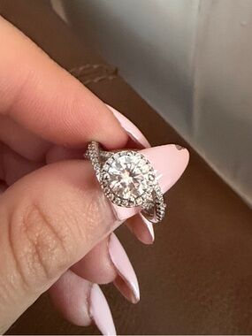 Elegant CZ Silver Halo Engagement Ring with Round Center Stone - Silver